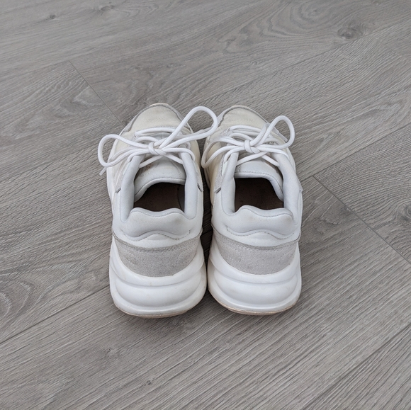 Adidas Ozelia Cloudfoam Sneakers - Picture 3 of 5